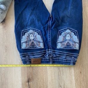 Embellished pocket stretch y jeans embroidered